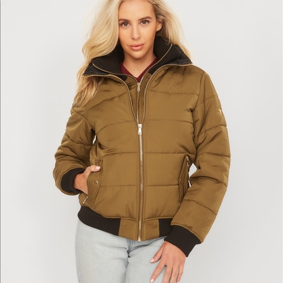 New GUESS Moesha Puffer Bomber Jacket SZ XS - Picture 1 of 4
